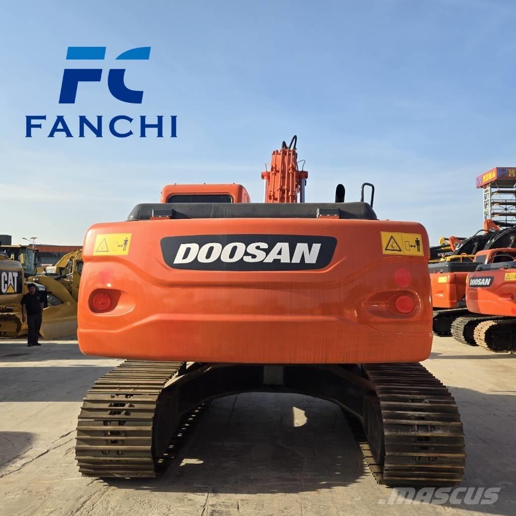 Doosan DX 225 LC Bageri gusjeničari