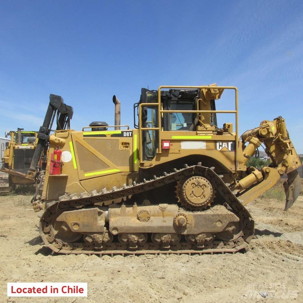 CAT D 8 T Buldožeri gusjeničari