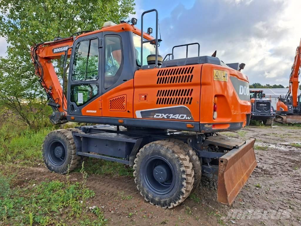 Doosan DX140W-5 Bageri na kotačima
