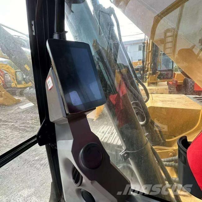 CAT 320 Bageri gusjeničari