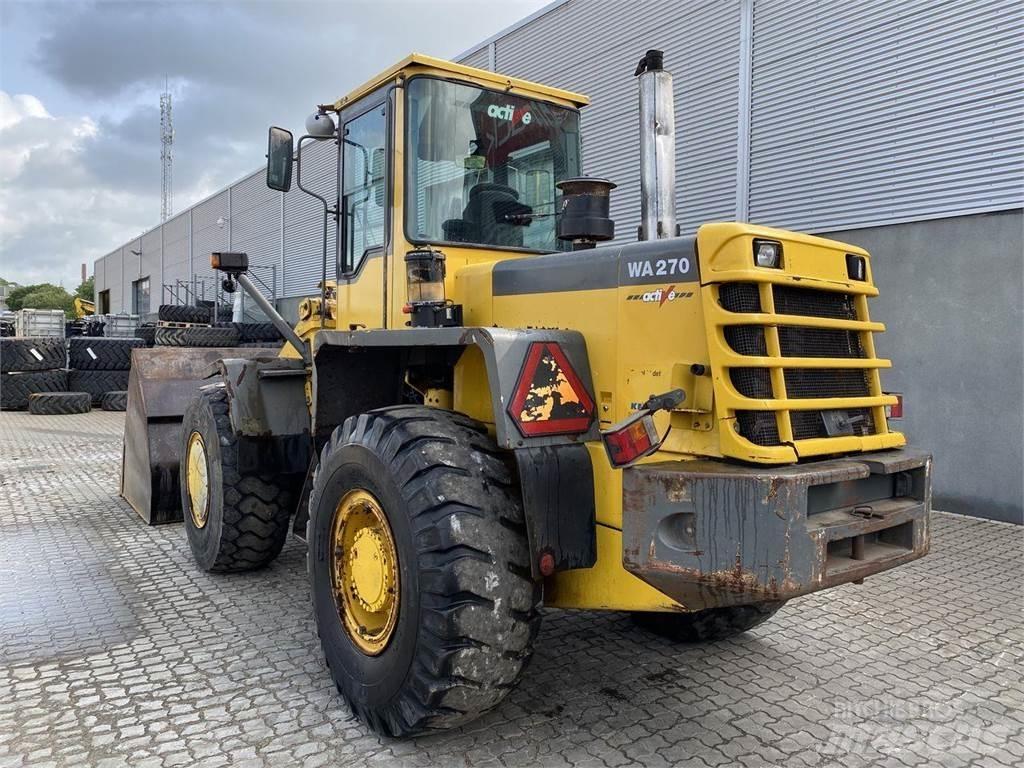 Komatsu WA270-3 Utovarivači na kotačima