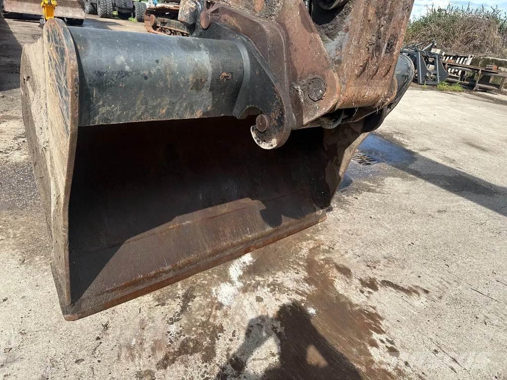 Volvo EC200 Bageri gusjeničari