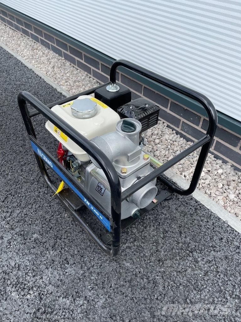 Sdmo TR 3.60H Vozila za prijevoz opreme za rad