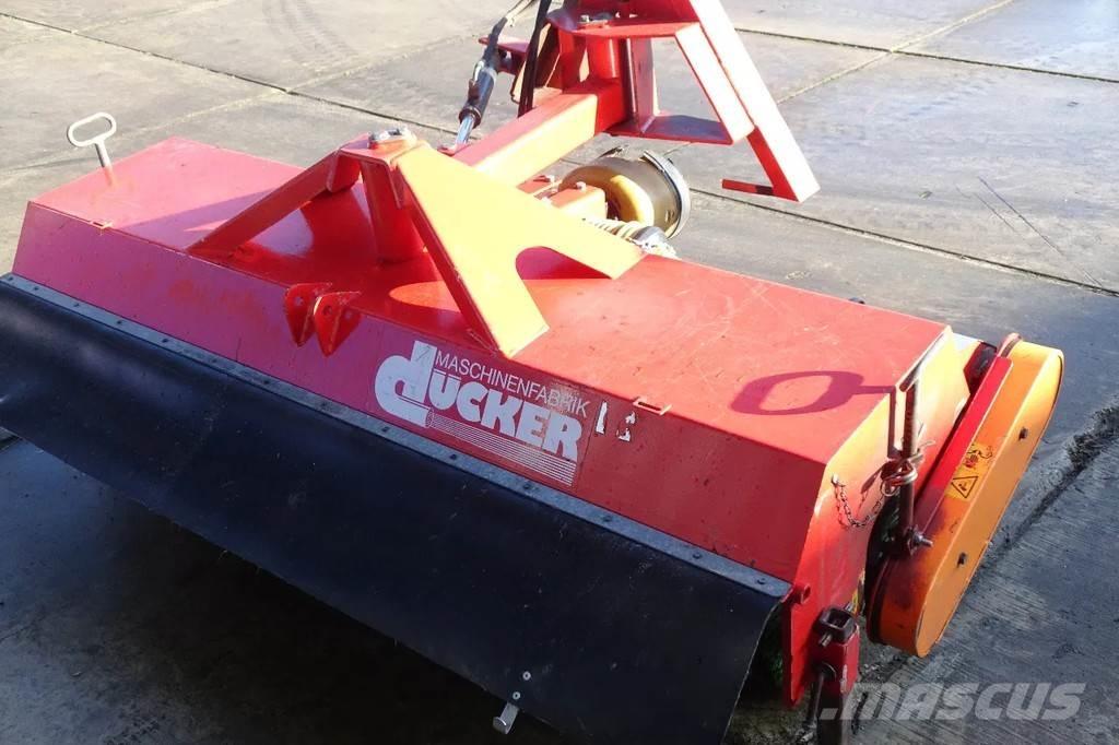 Dücker Veegmachine Kamioni za čišćenje ulica