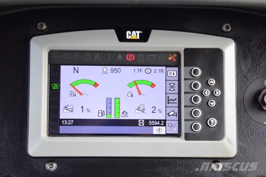 CAT D 5 K 2 LGP Buldožeri gusjeničari