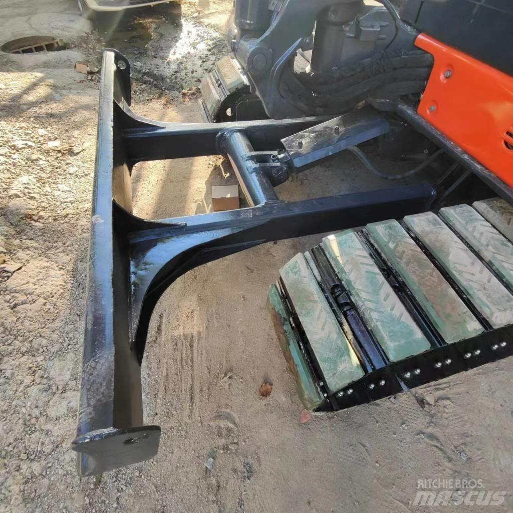 Hitachi ZX 50 U Mini bageri <7t