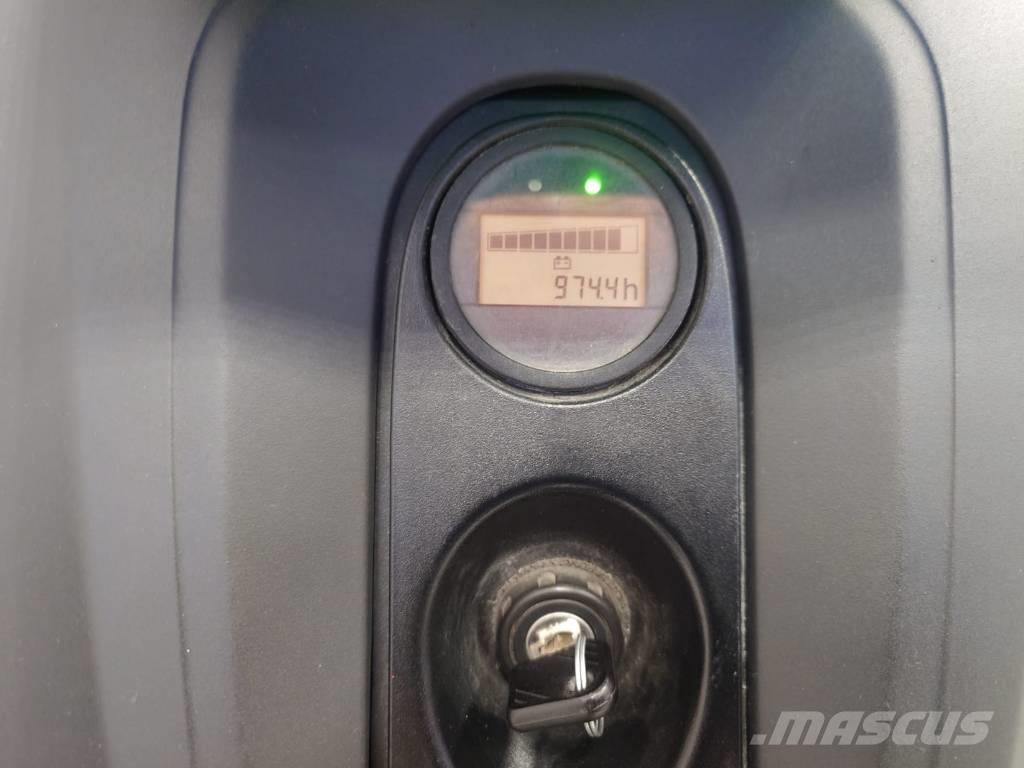 Linde L12/1172 Ručni električni viličar