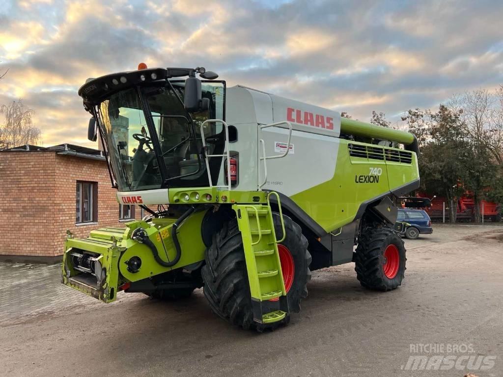 CLAAS 740 Kombajni