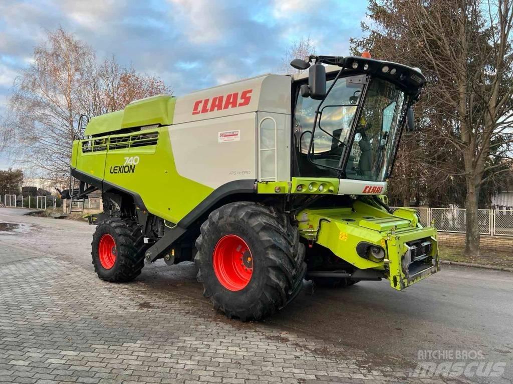 CLAAS 740 Kombajni