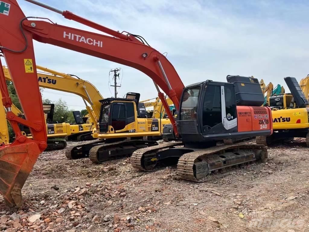Hitachi ZX 240-3 Bageri gusjeničari