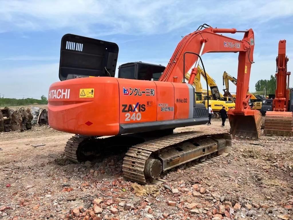 Hitachi ZX 240-3 Bageri gusjeničari