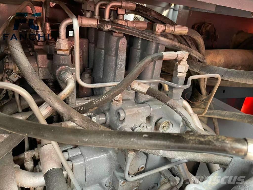 Hitachi EX 200 LC-5 Bageri gusjeničari