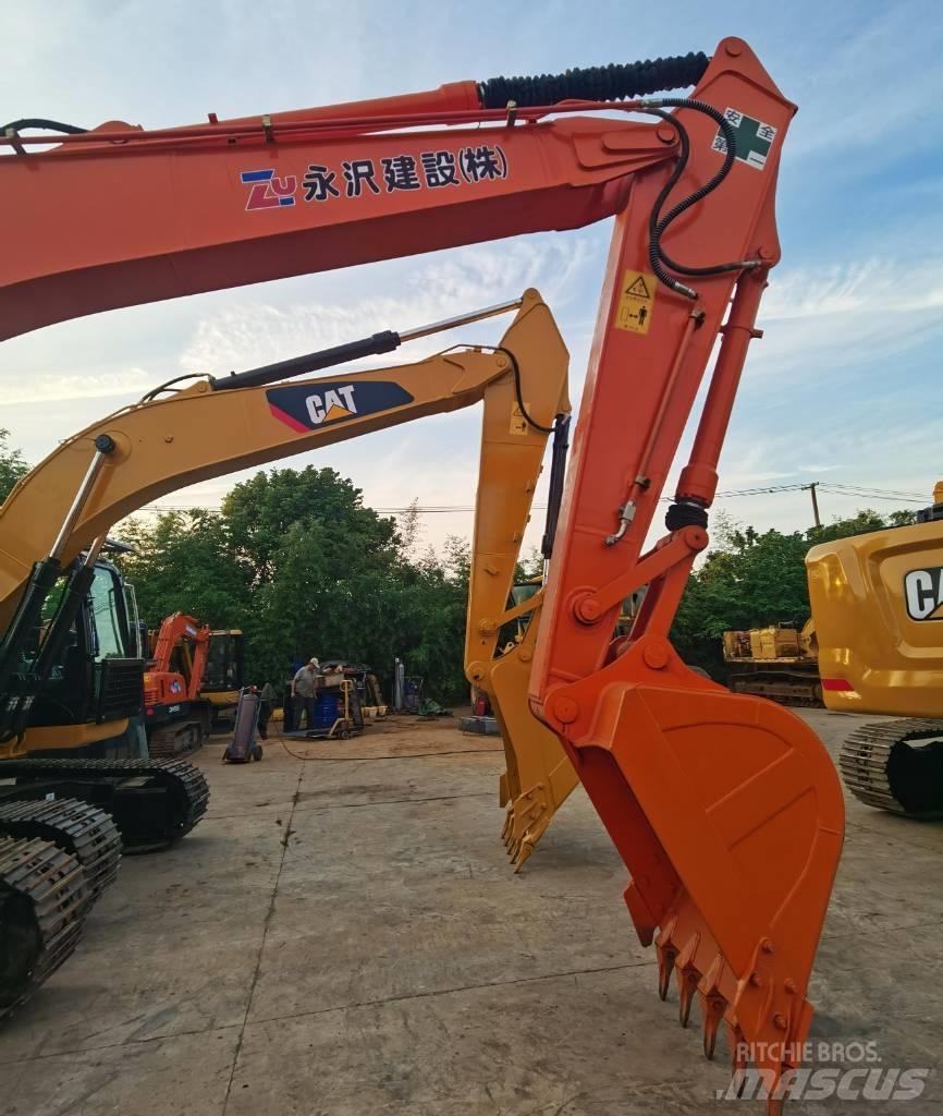 Hitachi ZX 200 Bageri gusjeničari