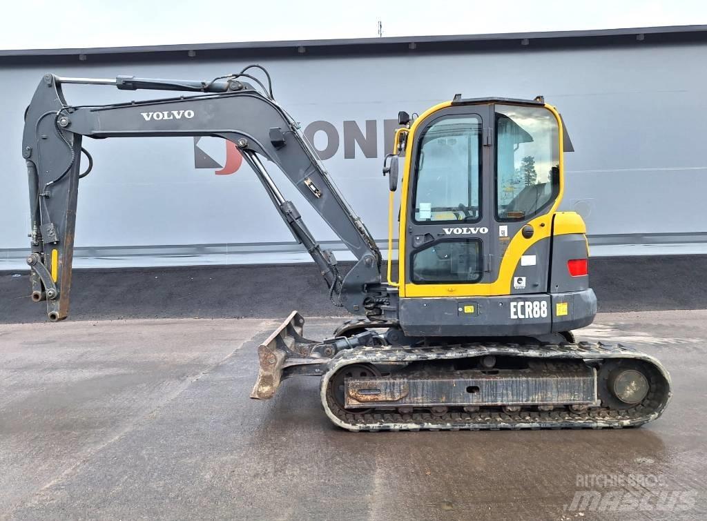 Volvo ECR88 Midi bageri 7t – 12t