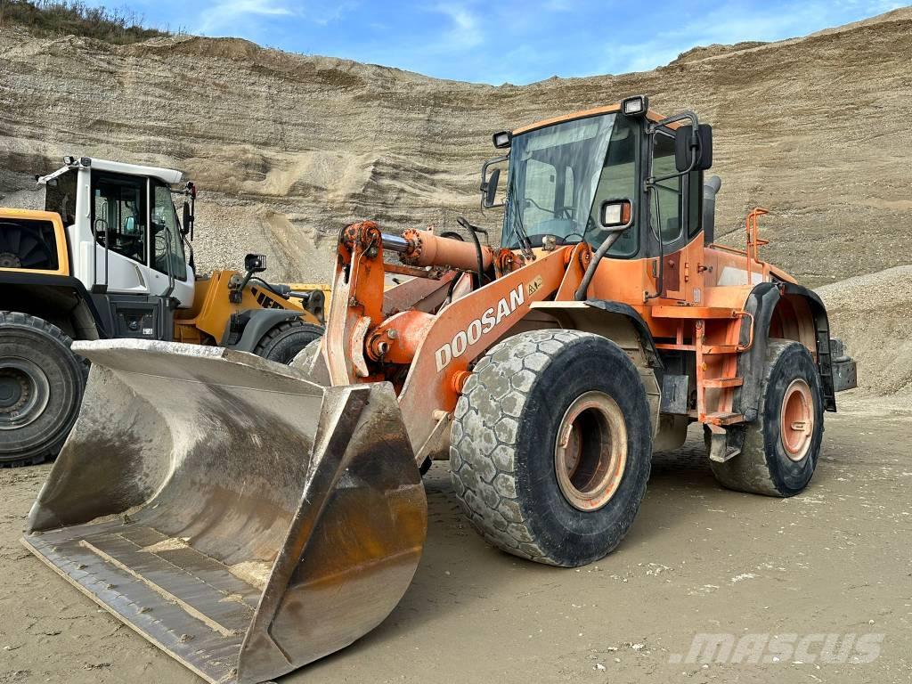 Doosan DL 300 Utovarivači na kotačima