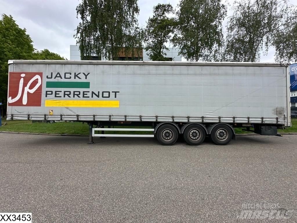 Fruehauf Tautliner Poluprikolice sa ceradom
