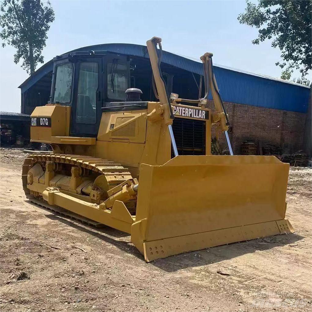 CAT D 7 G Buldožeri gusjeničari