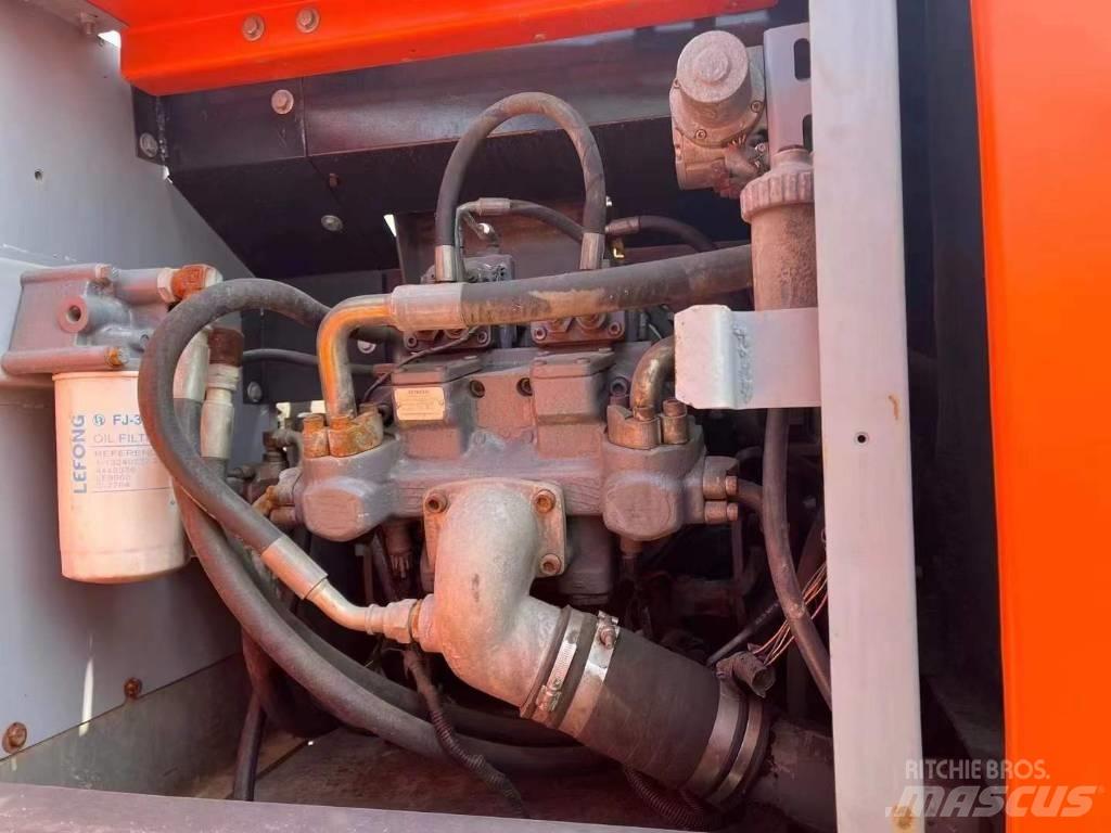 Hitachi ZAXIS240 Bageri gusjeničari
