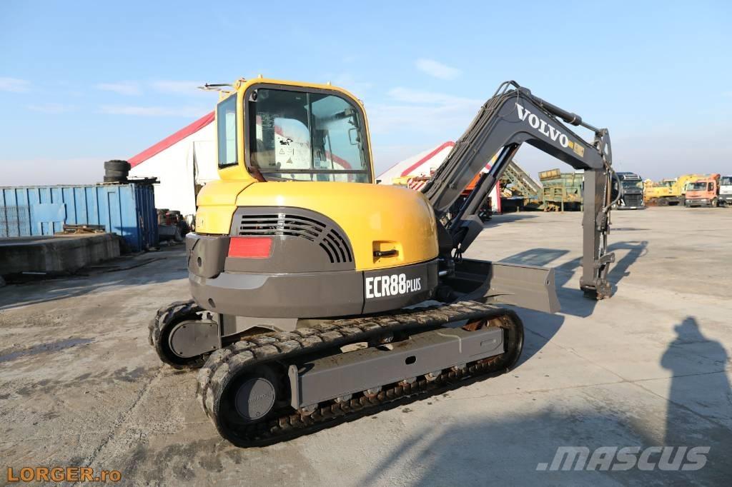 Volvo ECR 88 PLUS Midi bageri 7t – 12t