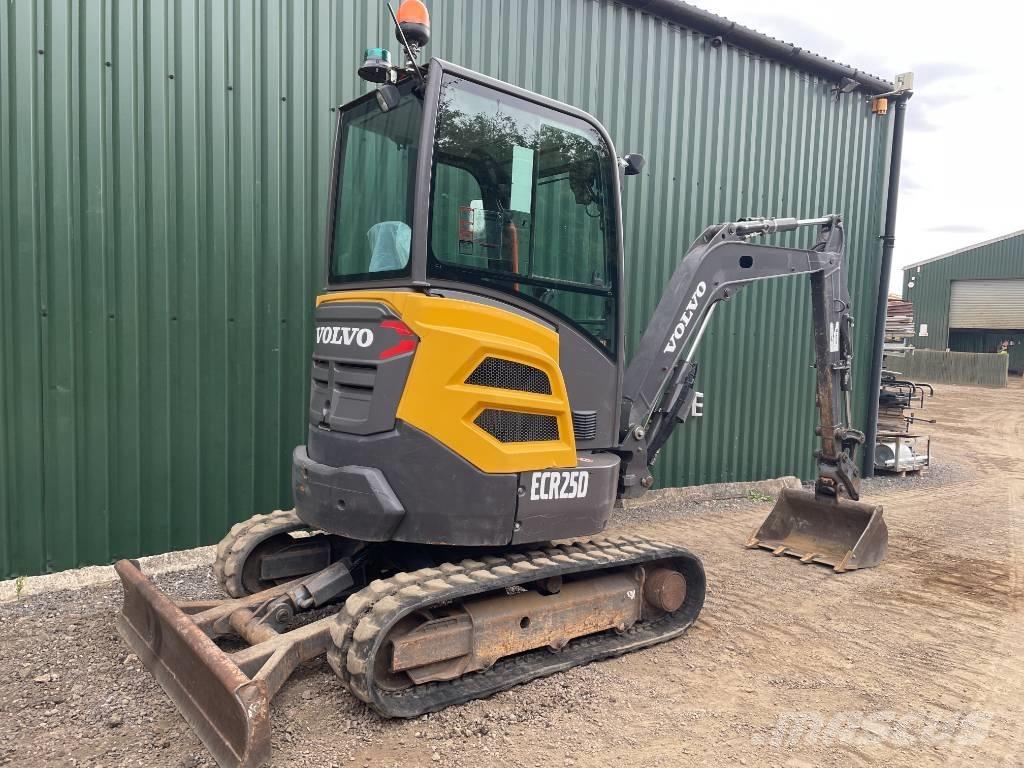 Volvo ECR 25 D Mini bageri <7t