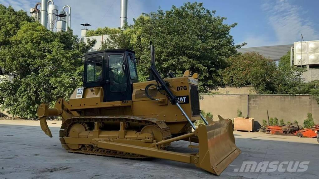 CAT D7G Buldožeri gusjeničari