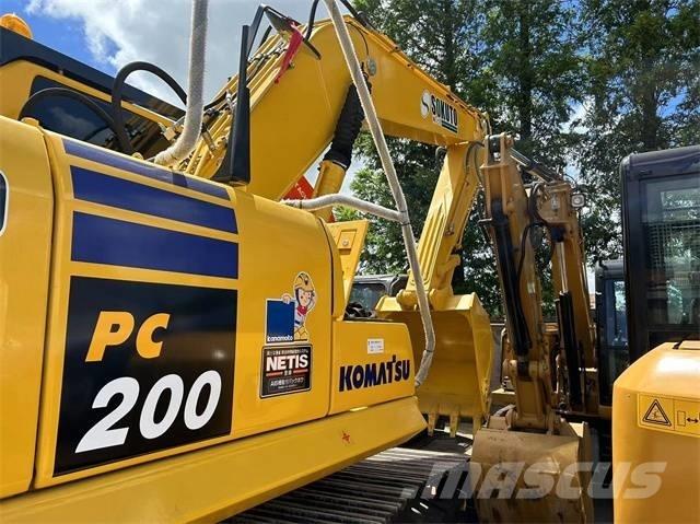 Komatsu PC 200-8 Bageri gusjeničari