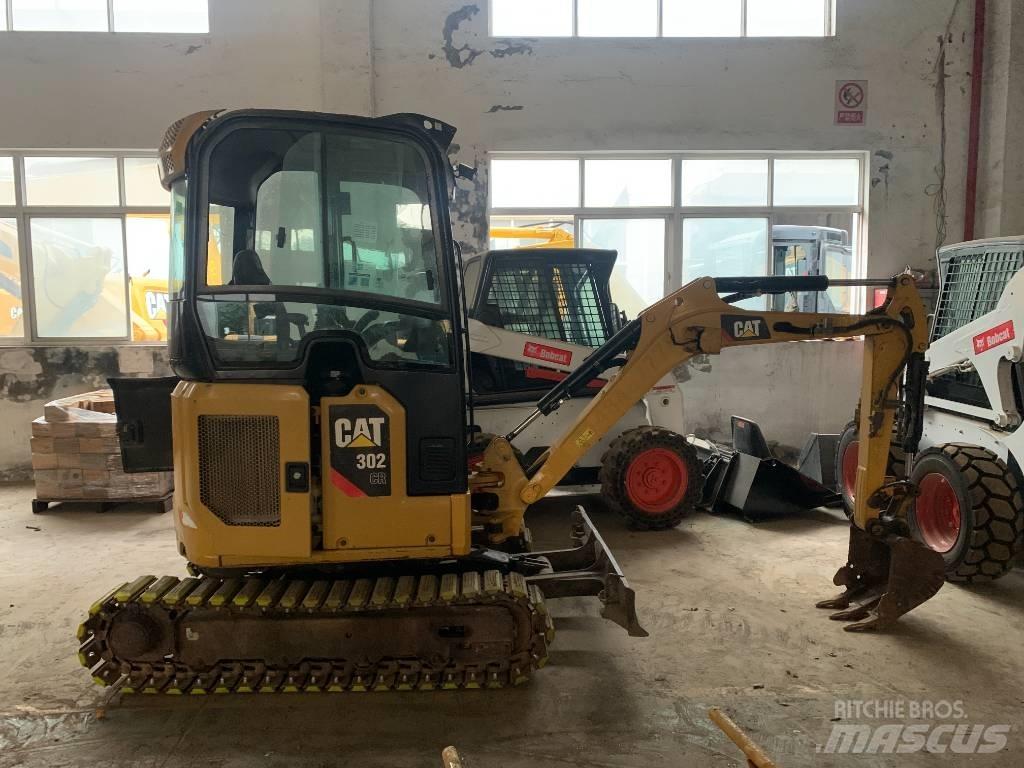 CAT 302 Bageri gusjeničari