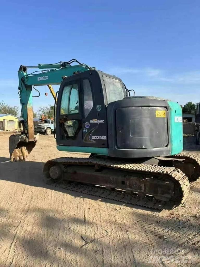 Kobelco SK135 Bageri gusjeničari