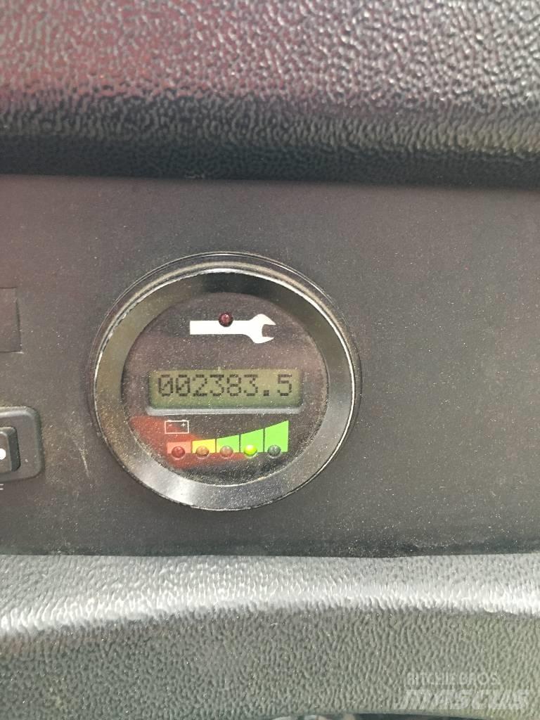 Hyster R30XMF2 Visokopodizni komisioni viličar
