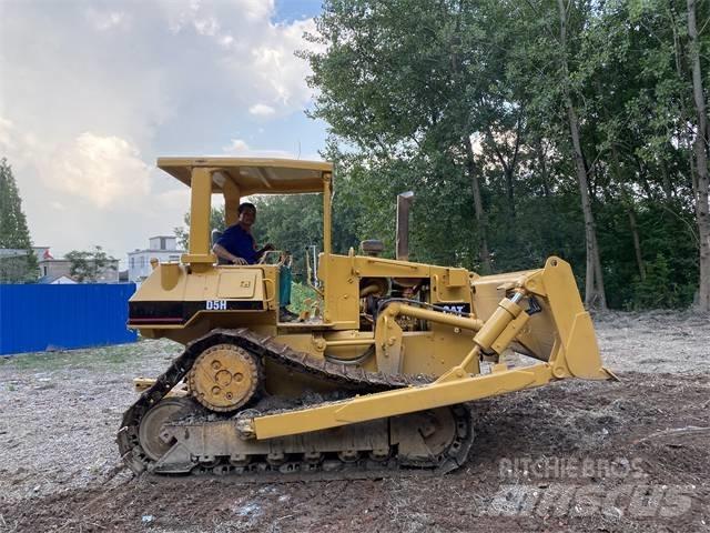 CAT D 5 H Buldožeri gusjeničari
