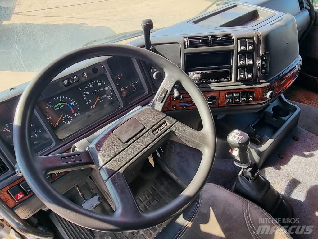 Volvo FH16 Rol kiper kamioni s kukama za dizanje