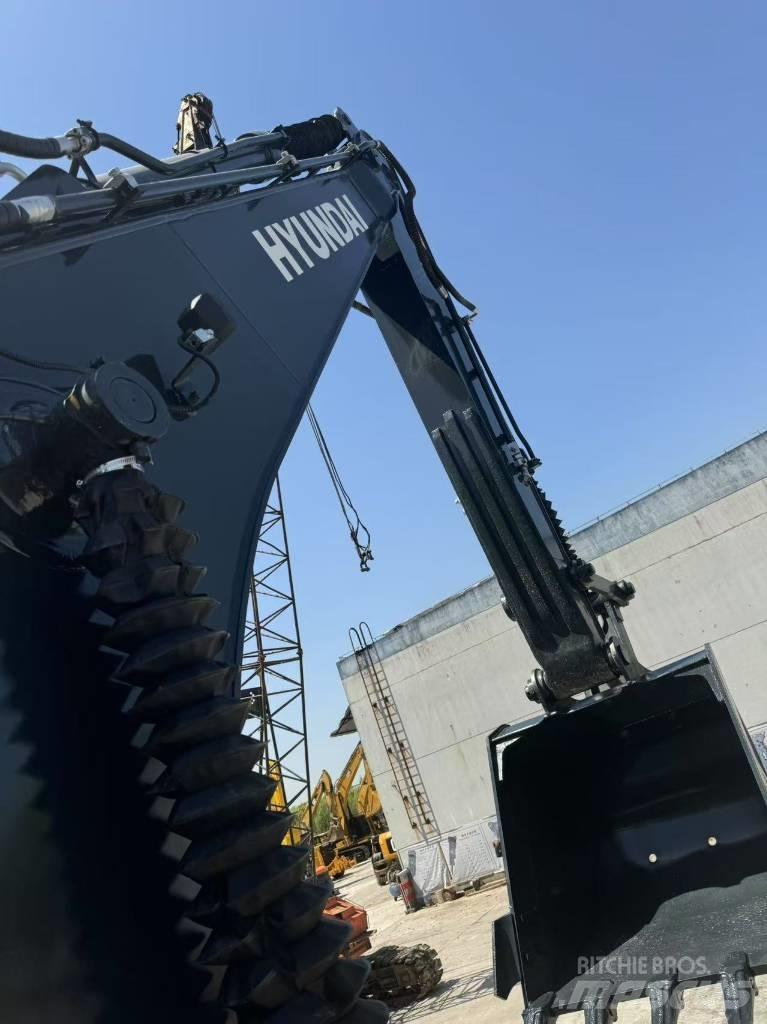 Hyundai R220LC-9S Bageri gusjeničari
