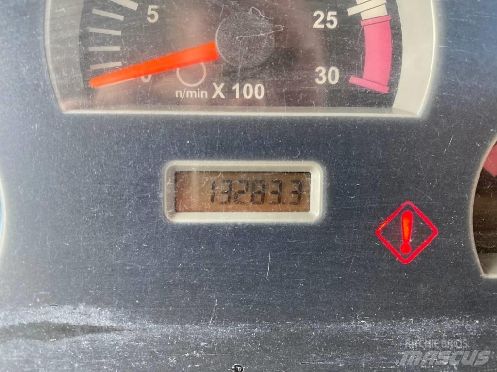 CAT 422 F TURBO Utovarni rovokopači