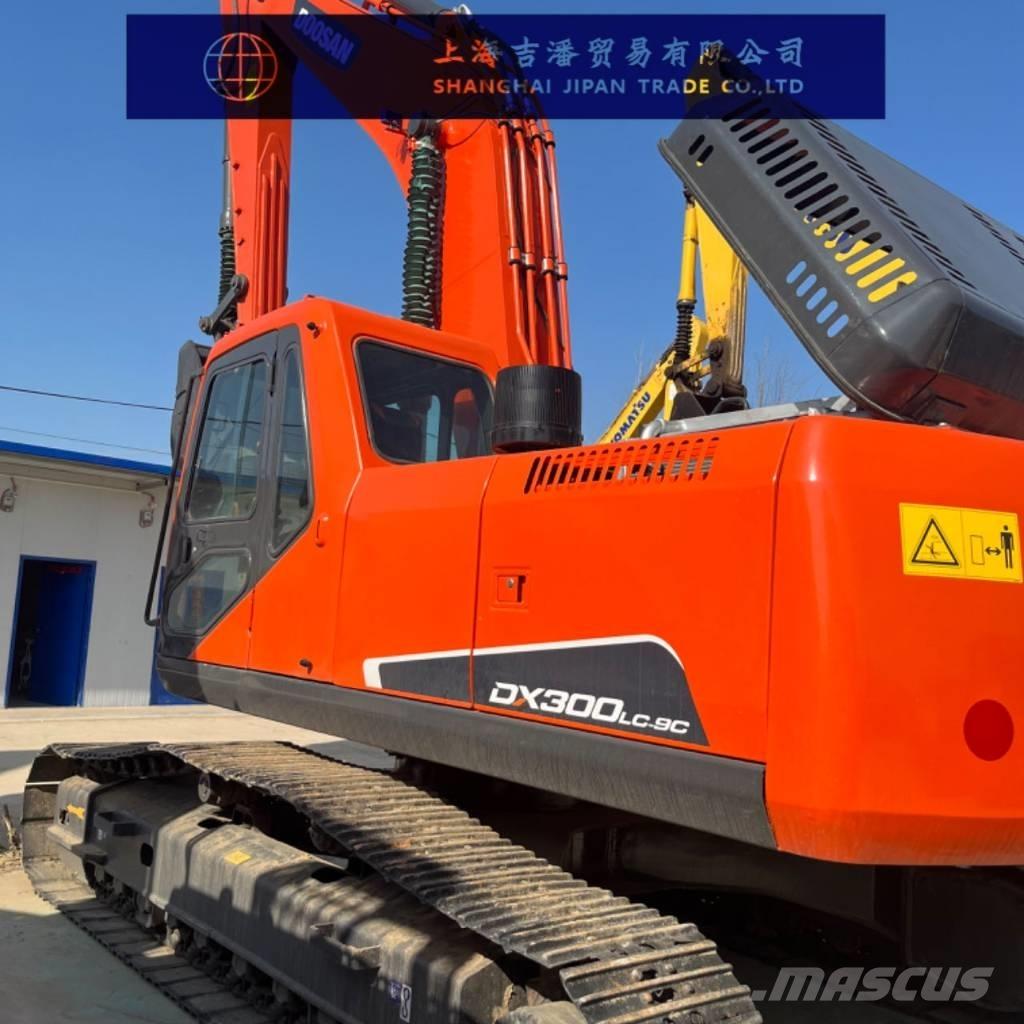 Doosan DX 300 Bageri gusjeničari