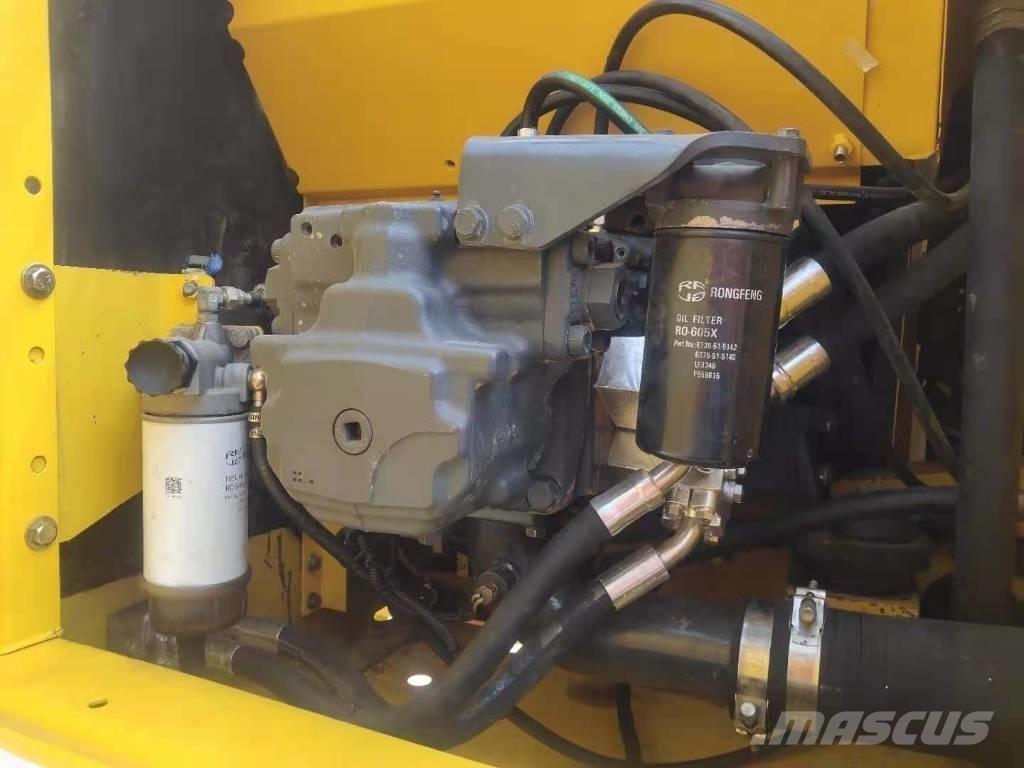 Komatsu 220-8 Bageri gusjeničari