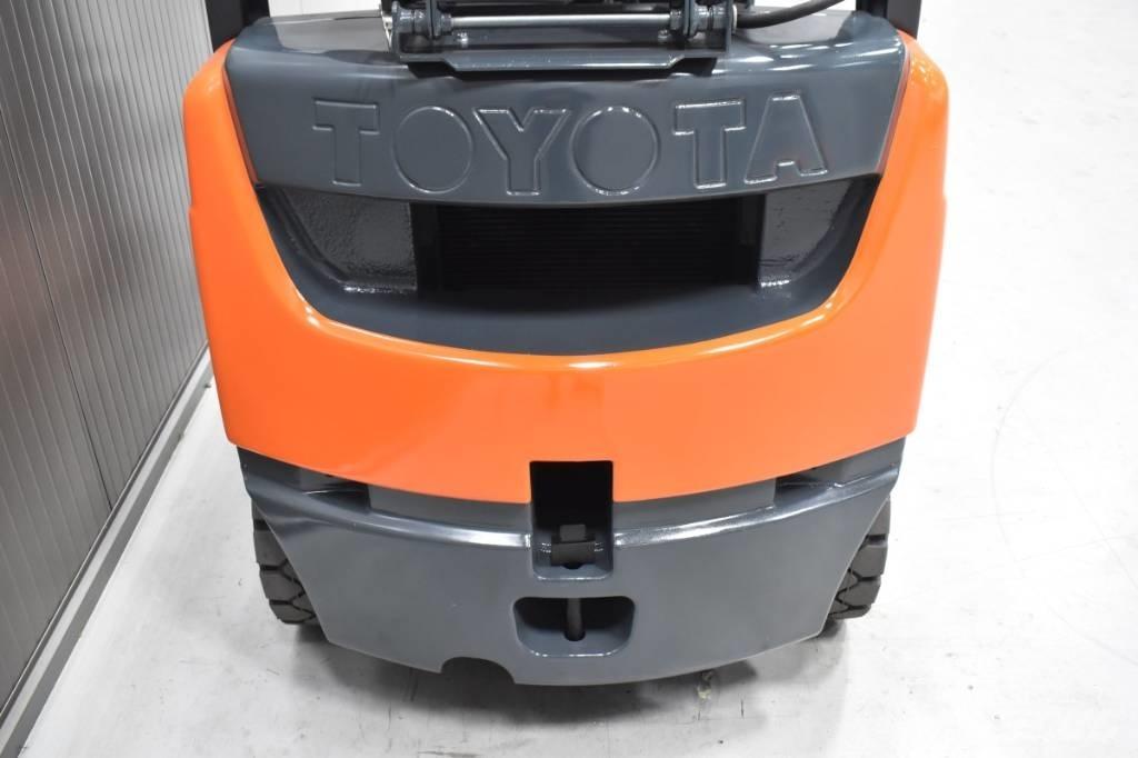 Toyota 02-8FGF18 Plinski viličari
