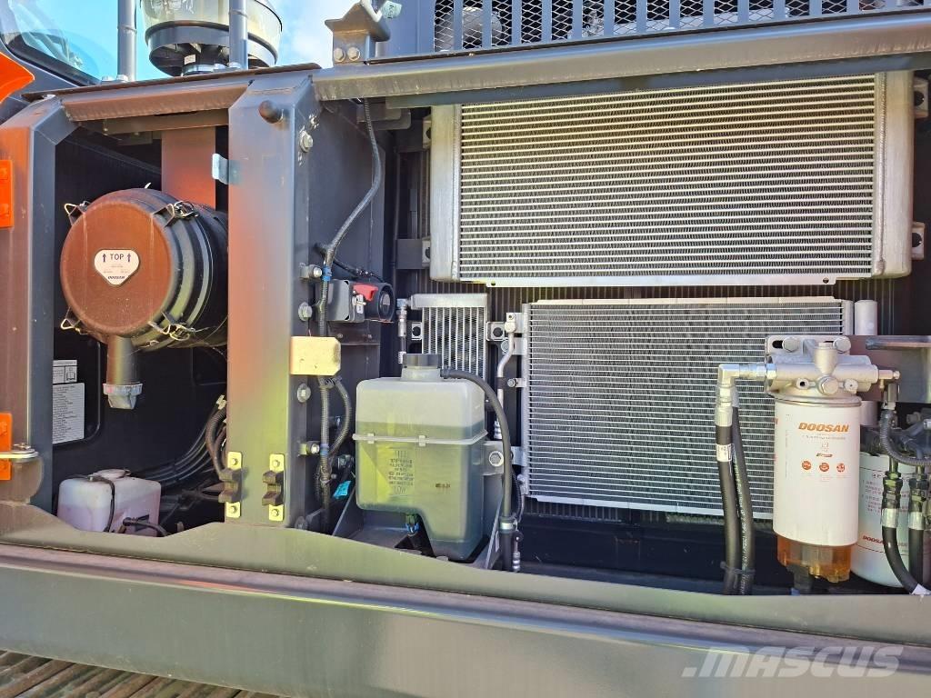 Develon DX225LC-7 Bageri gusjeničari