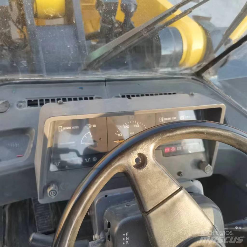 Komatsu WA 320-5 Utovarivači na kotačima