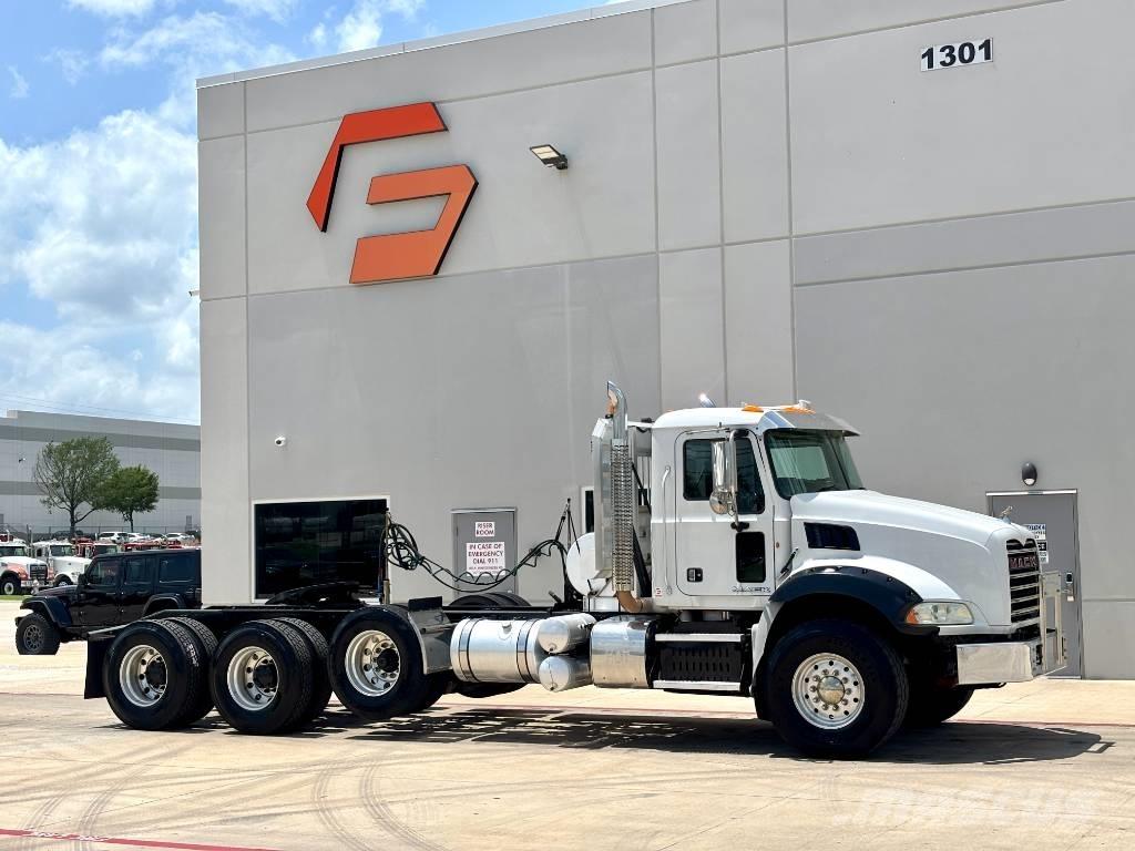 Mack Granite GU 813 Traktorske jedinice