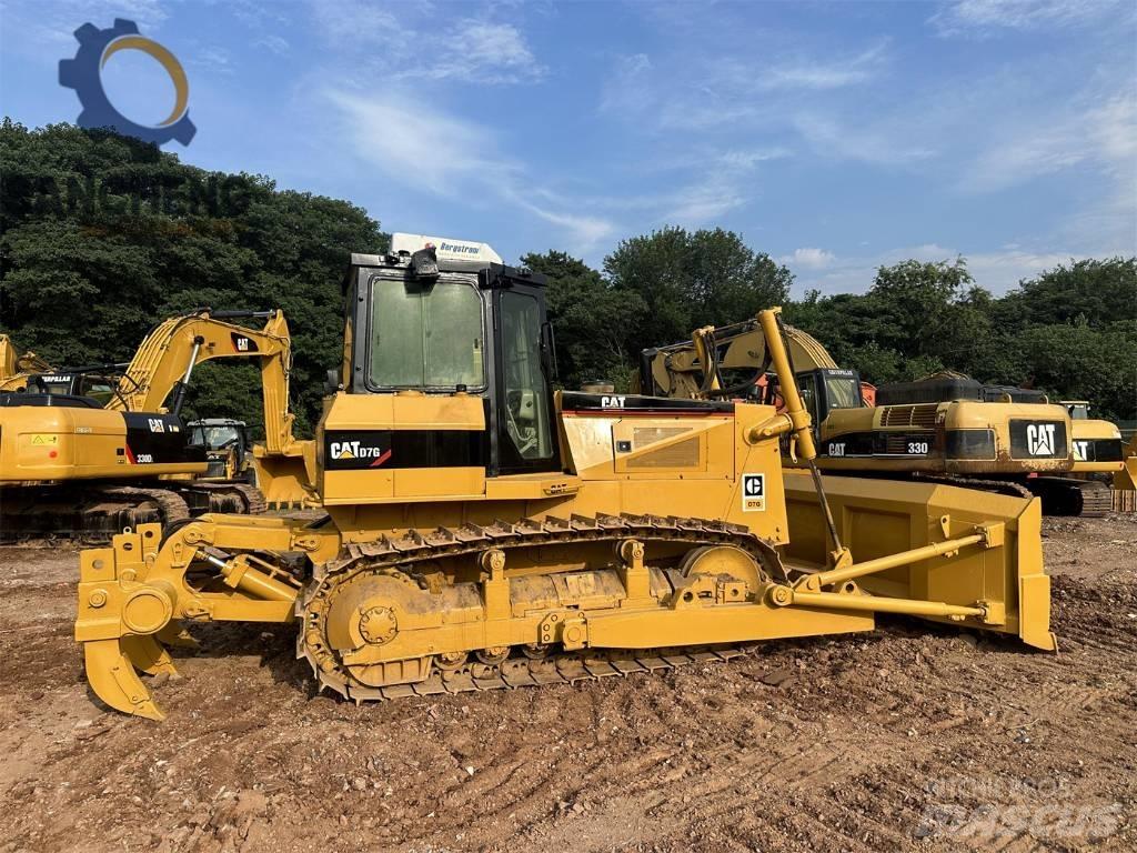 CAT D7G Buldožeri gusjeničari