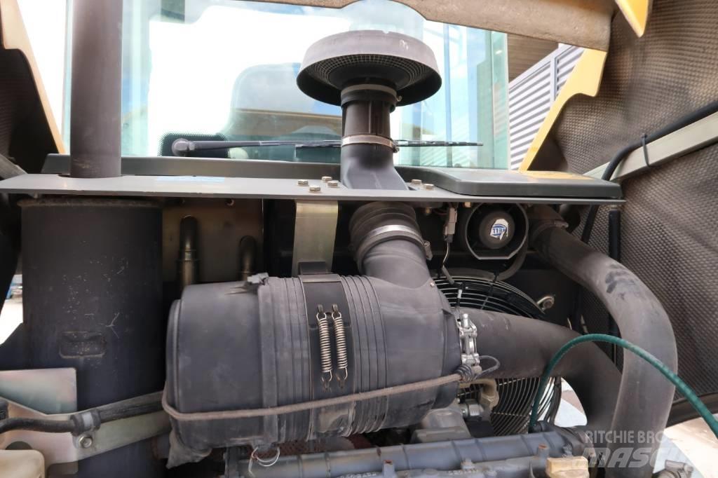 Liebherr L 506 Utovarivači na kotačima
