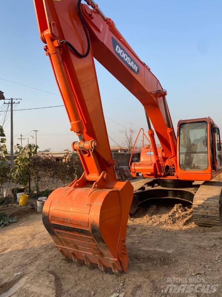Doosan dh220lc-7 Bageri gusjeničari