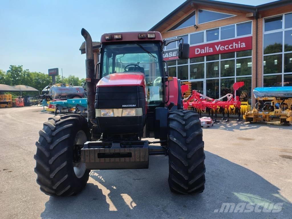 Case IH MX 135 Traktori