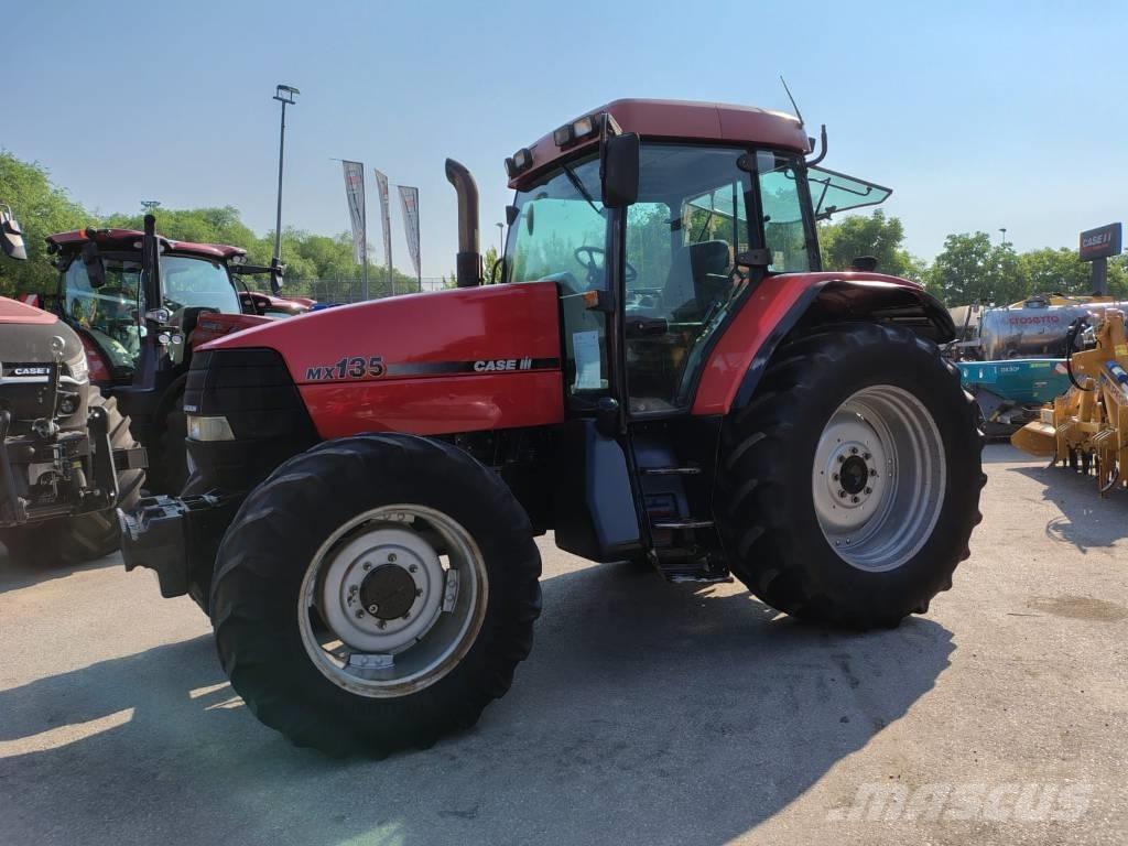 Case IH MX 135 Traktori