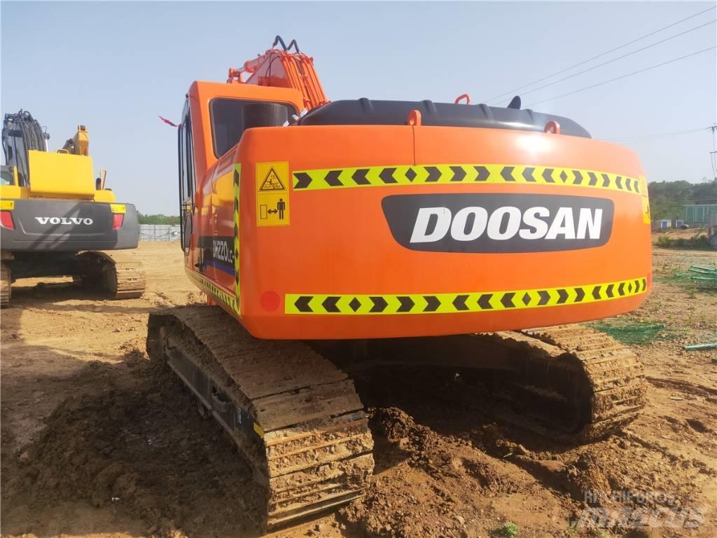 Doosan DH 220 LC-7 Bageri gusjeničari