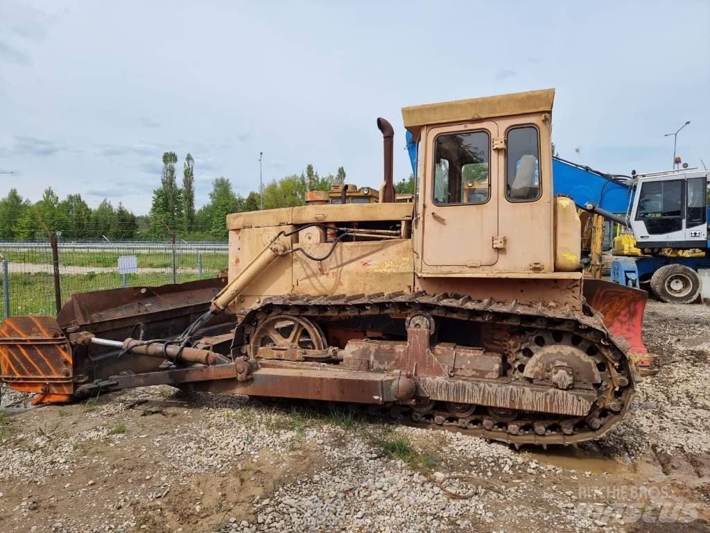 CAT T 130 Buldožeri gusjeničari
