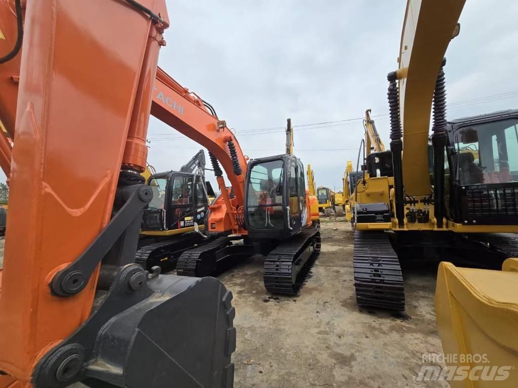 Hitachi ZX 135 US Bageri gusjeničari