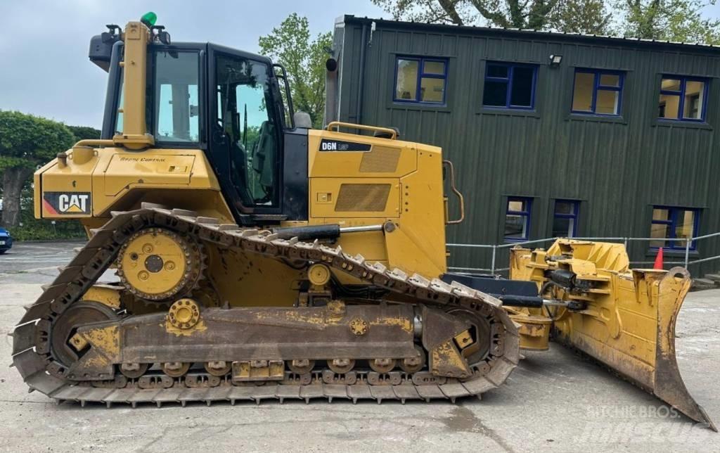 CAT D 6 N LGP Buldožeri gusjeničari