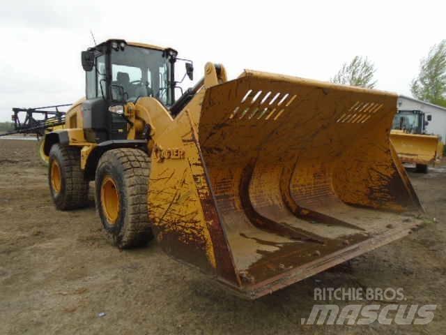 CAT 938M Utovarivači na kotačima