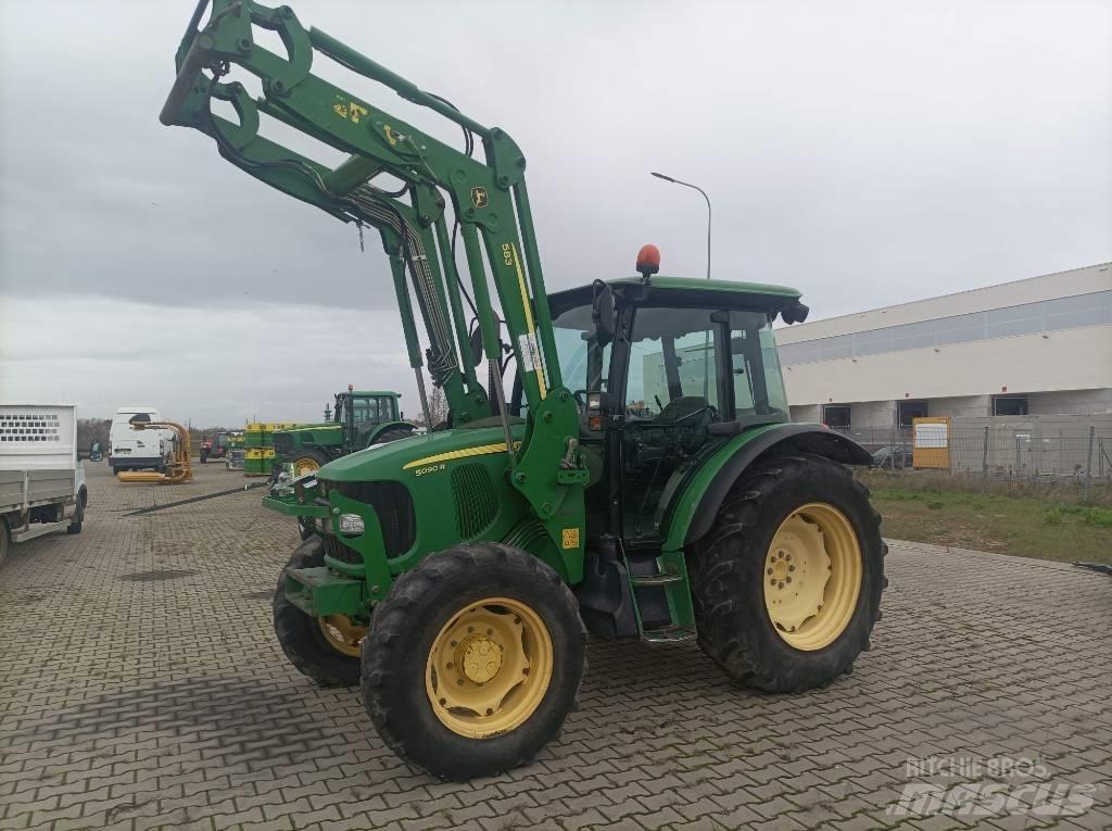 John Deere 5090 R Traktori